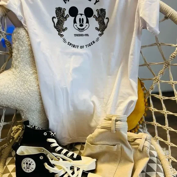 White mickey tshirt  - Picture 5 of 5